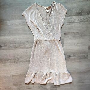 Caution to the Wind Women's Striped V-Neck Short Sleeve Knee Length Dress Small